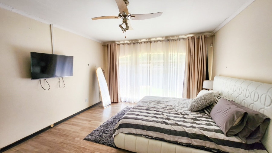 4 Bedroom Property for Sale in Wilkoppies North West